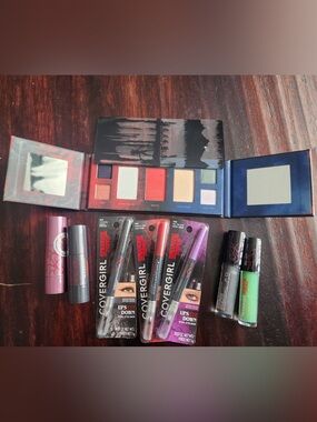 Stranger things COVERGIRL Face bundle